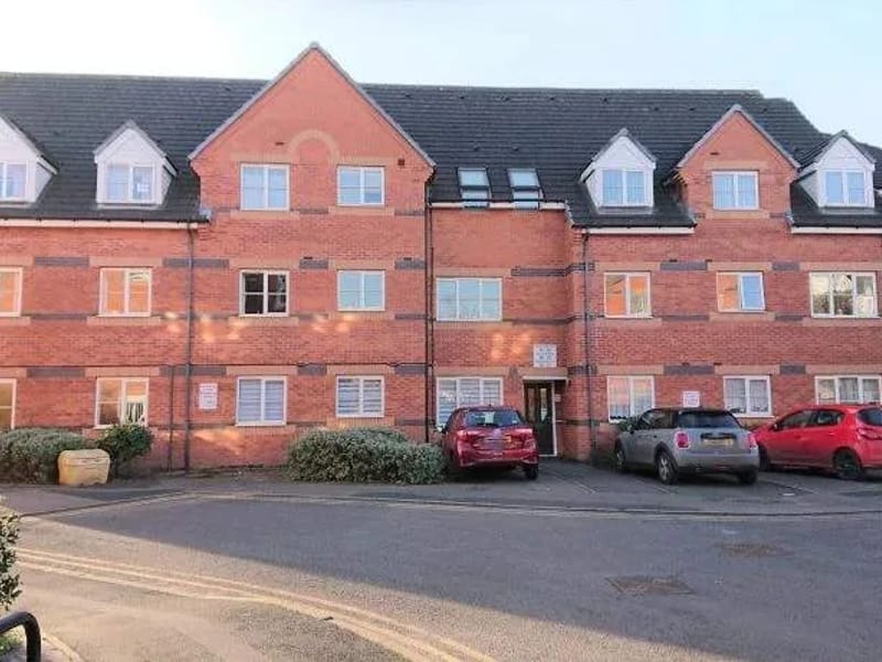 Macgregor Tithe - Assisted Living in Tamworth, England photo 4