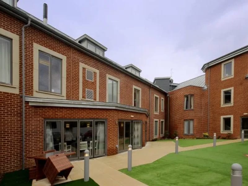 Mary Rose Manor in Portsmouth, England photo 1