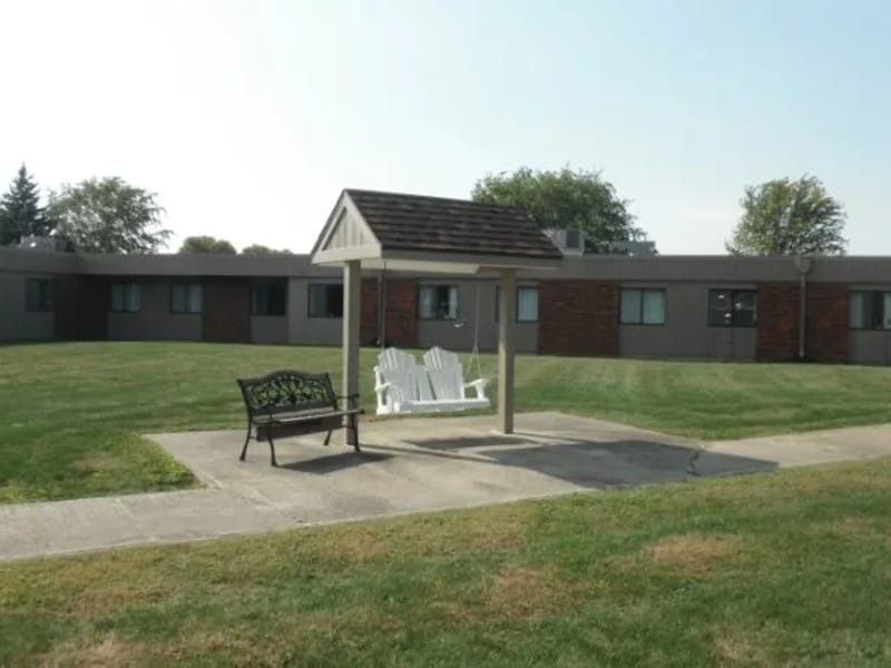 Flatrock River Lodge - Assisted Living in Rushville, IN photo 2