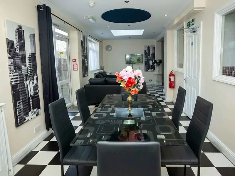 D&S Home Care and Supported Living - In-Home Care in Southend-On-Sea, England photo 2