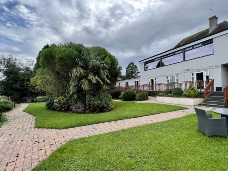 Sunhill Court Nursing Home - Nursing Home in Worthing, England photo 1
