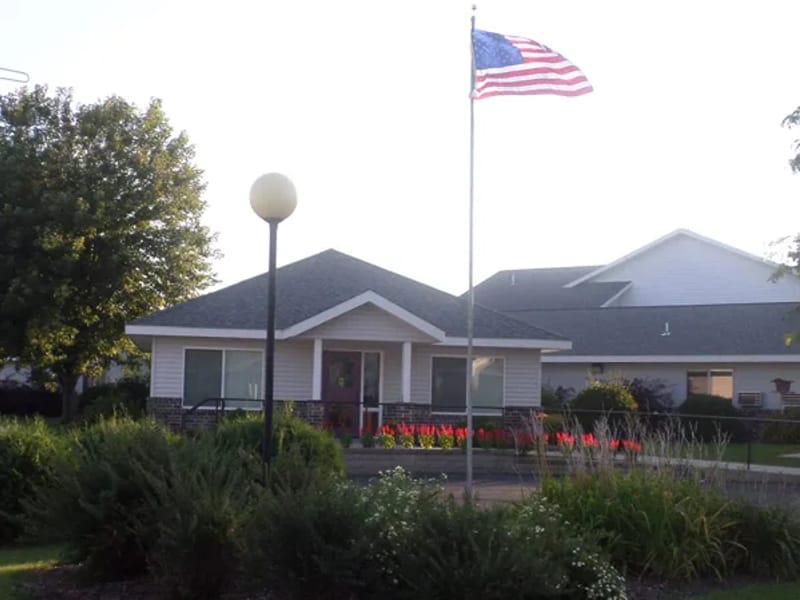 Colony Court - Assisted Living in Waseca, MN photo 2