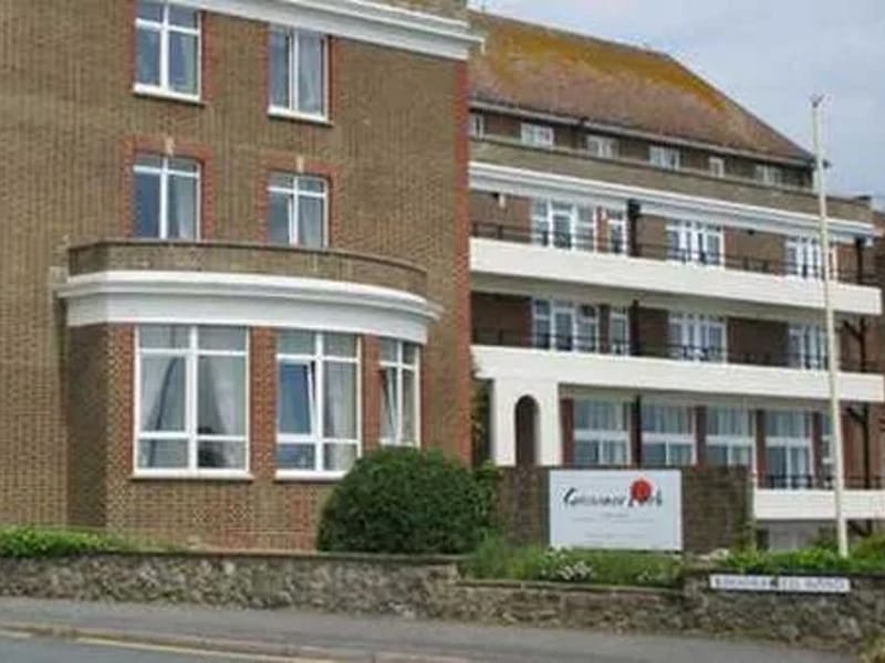 Grosvenor Park Care Home - Nursing Home in Bexhill-On-Sea, England photo 2