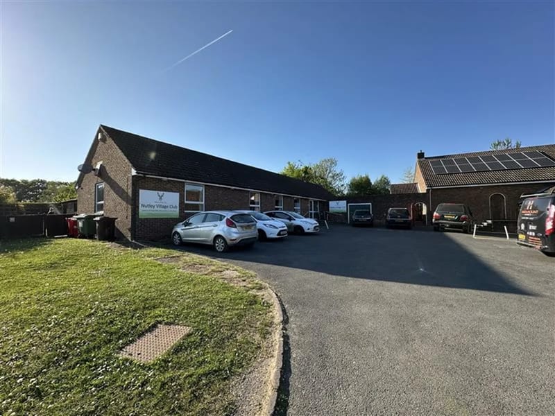 Nutley Hall - Nursing Home in Uckfield, England photo 2