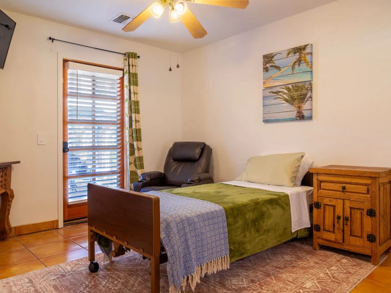 Gold Canyon Hacienda - Assisted Living in Gold Canyon, AZ photo 2