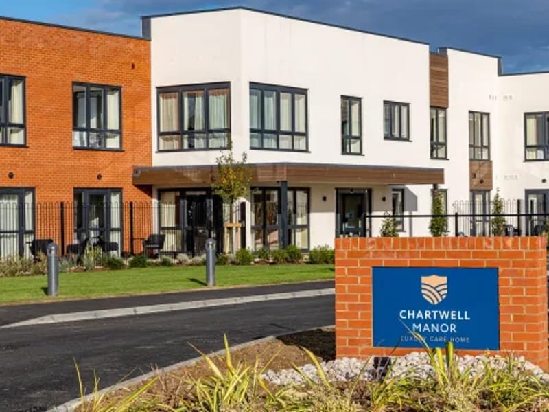 Chartwell Manor Care Home - Nursing Home in Aylesbury, England photo 1