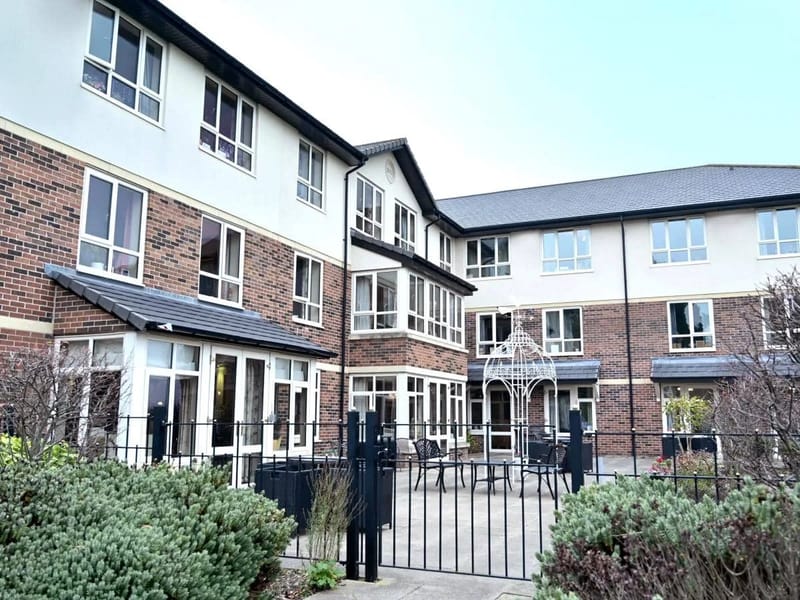 Woodways - Assisted Living in Barnsley, England photo 2