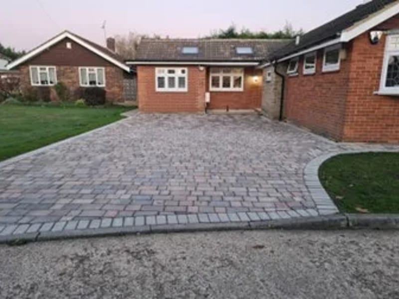Emerson Court - Assisted Living in Hornchurch, England photo 1