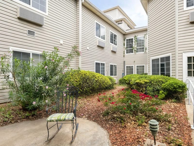 Lyndale At San Angelo - Assisted Living in San Angelo, TX photo 3
