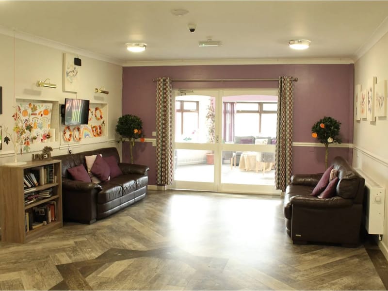 Perton Manor - Assisted Living in Wolverhampton, England photo 1