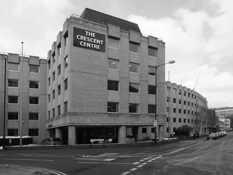 Charnhill Crescent in Bristol, England photo 3