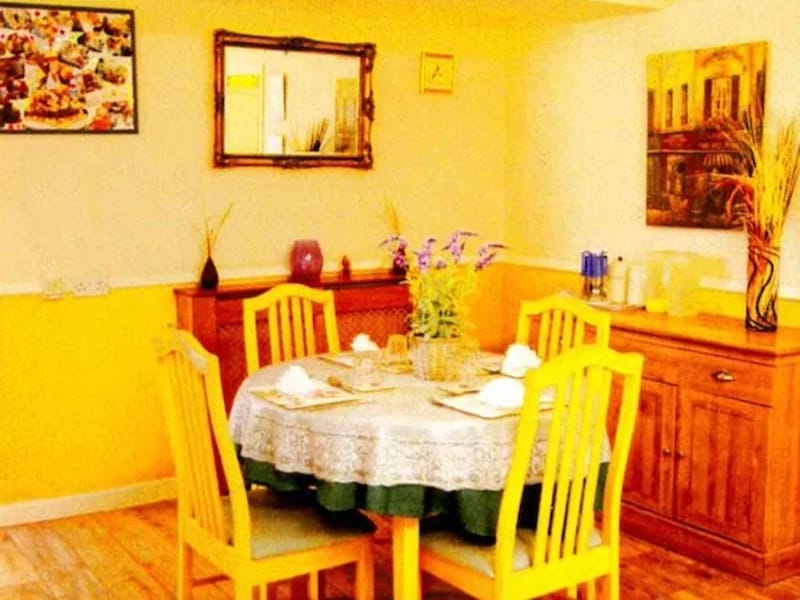 Rose Cottage Nursing Home in Swindon, England photo 3
