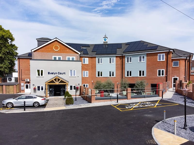 Evelyn Court Care Home - Nursing Home in Ilkeston, England photo 2