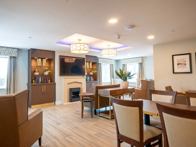 Evelyn Court Care Home - Nursing Home in Ilkeston, England photo 3