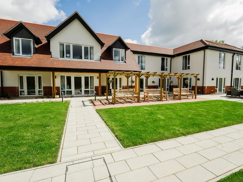 Peverel Green Care Home - Nursing Home in Chelmsford, England photo 3