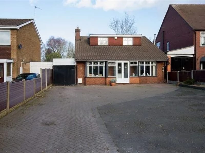 Pear Tree Lane in Wolverhampton, England photo 2