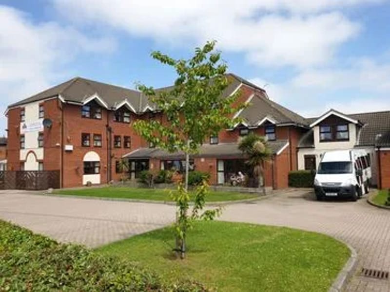 Hawthorns Residential Home - Assisted Living in Saltburn-By-The-Sea, England photo 3