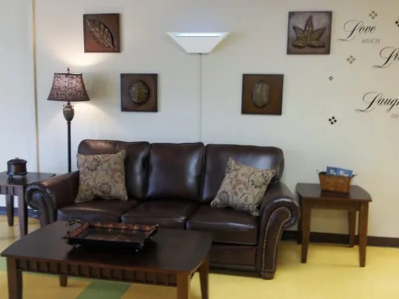 Deridder Retirement & Rehab Center - Nursing Home in Deridder, LA photo 3