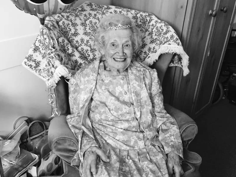 Clapham Lodge Care Home - Nursing Home in Worthing, England photo 3