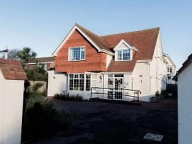Ocean Breeze Residential Care Home - Assisted Living in New Milton, England photo 2