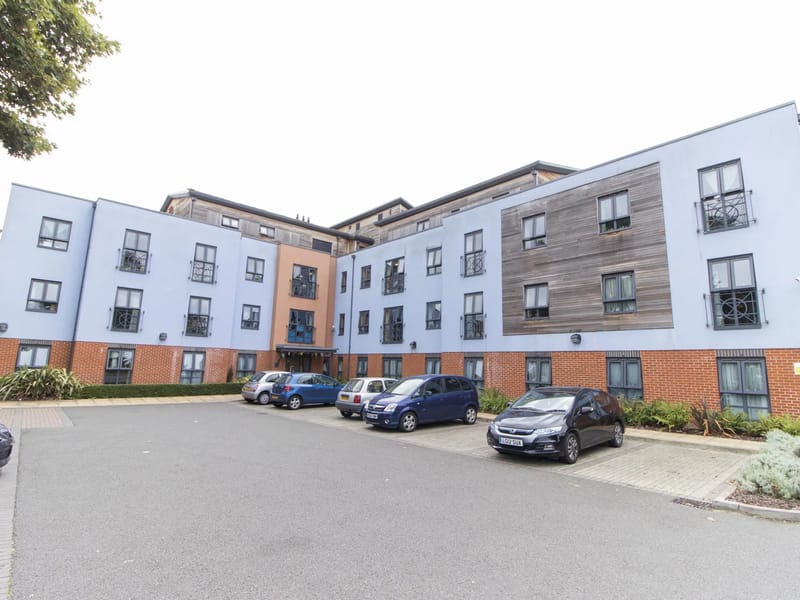 Kingsley Court Care Home - Nursing Home in Hayes, England photo 3