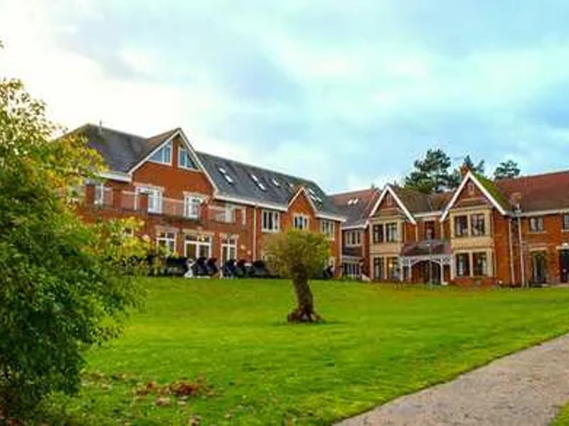Millway House - Assisted Living in Andover, England photo 1