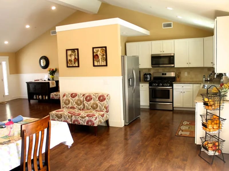 Applegate @ Sirius - Assisted Living in Thousands Oaks, CA photo 3