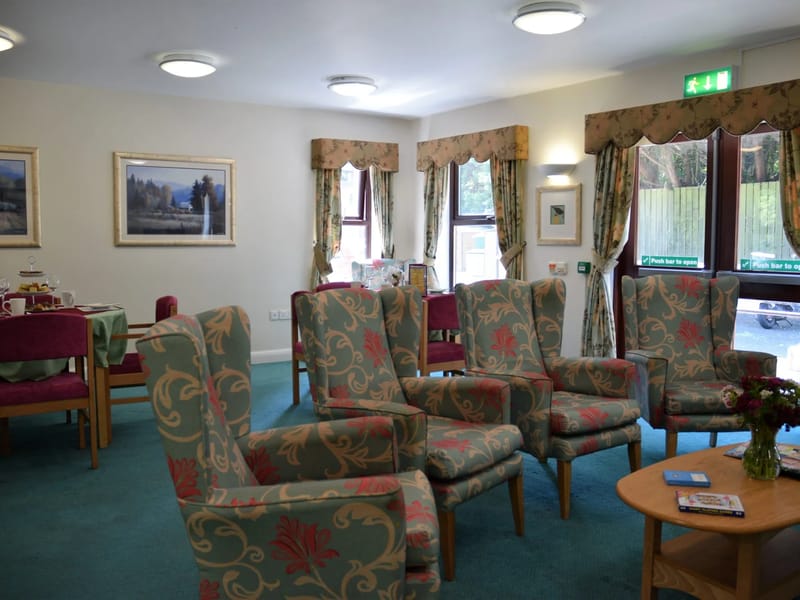 Devonshire House and Lodge - Assisted Living in Plymouth, England photo 3