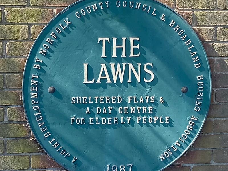 The Lawns - Assisted Living in Great Yarmouth, England photo 2