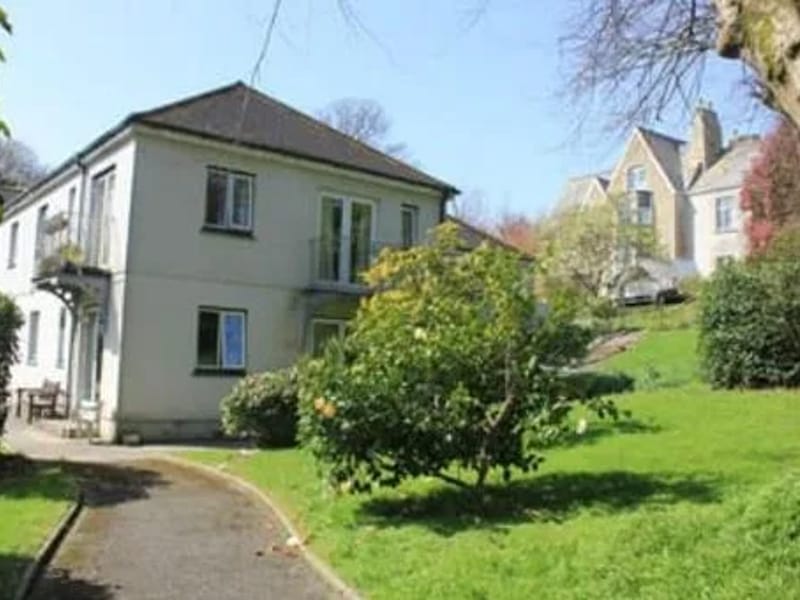 Cathedral View House - Assisted Living in Truro, England photo 3