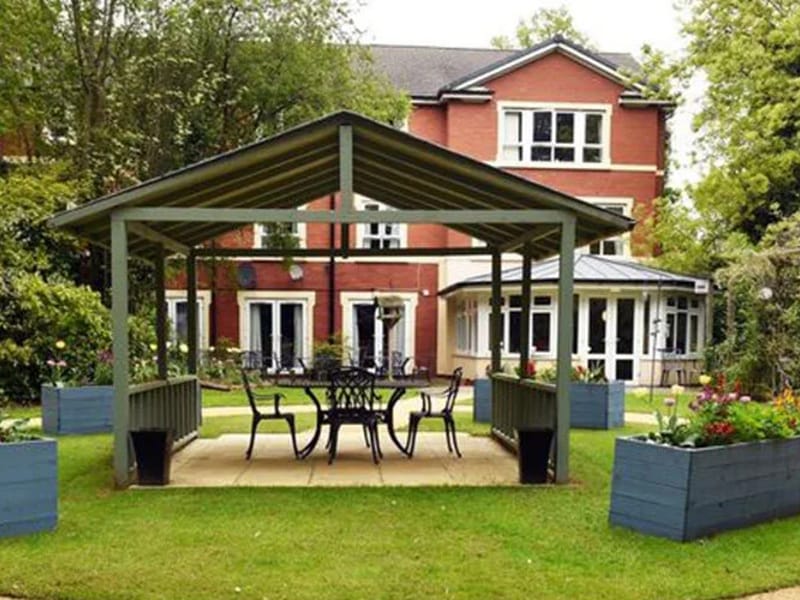 Aaron Grange Care Home - Nursing Home in Liverpool, England photo 2