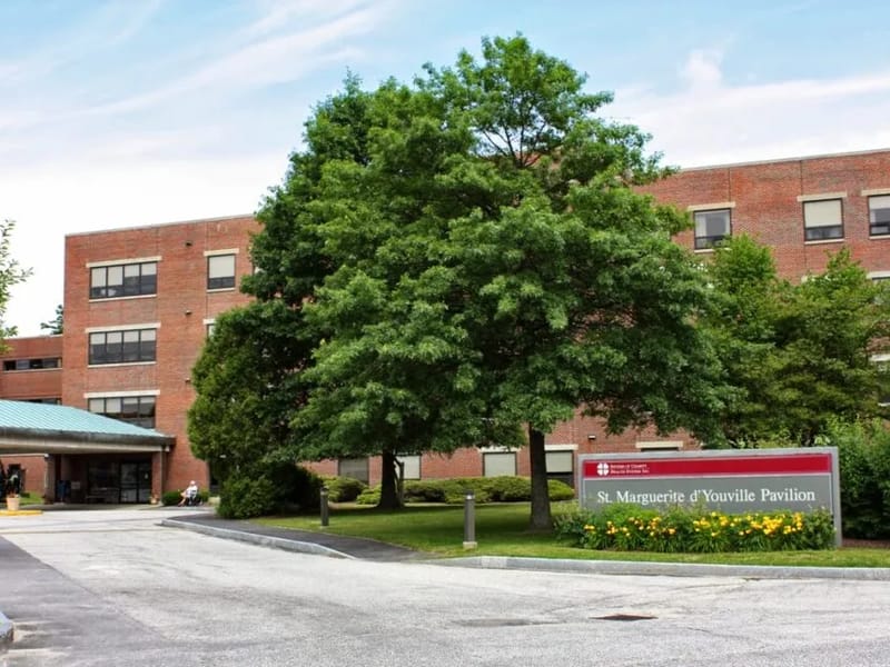 Russell Park Rehabilitation & Living Center - Nursing Home in Lewiston, ME photo 3