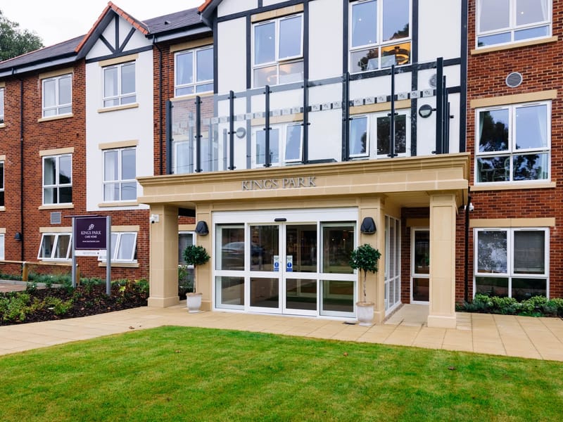 Kings Park Care Home - Nursing Home in Ferndown, England photo 3