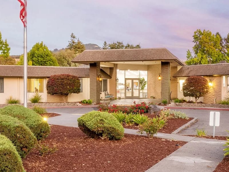 Hoen'S Care Home - Assisted Living in Santa Rosa, CA photo 2