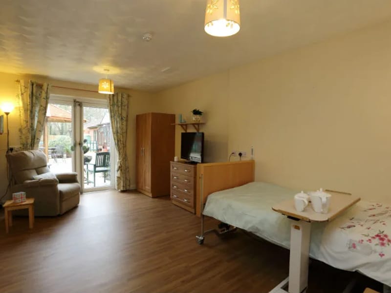 Station House in Crewe, England photo 1