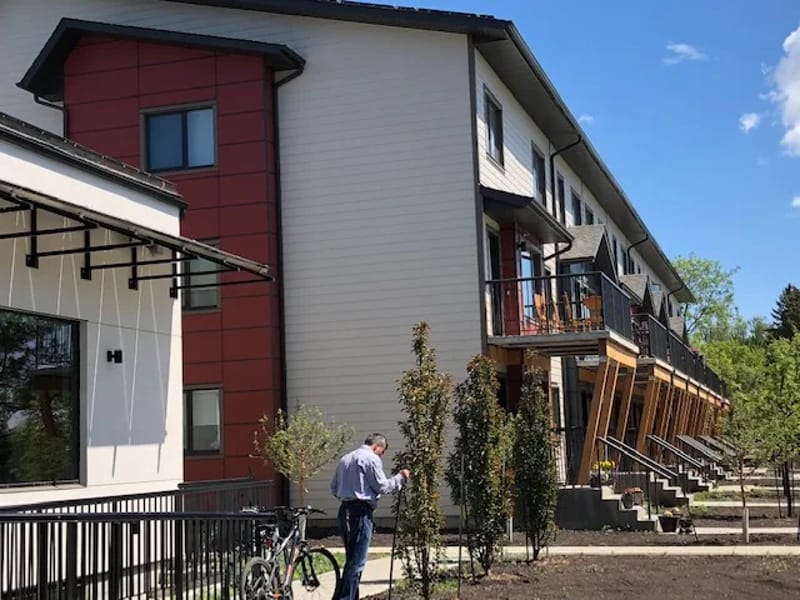 Community Housing Project - Newton Home in Edmonton, AB photo 2