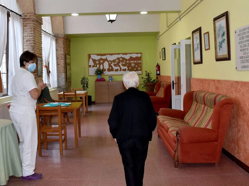 Residencia Edad Dorada Santa Maria Del Azogue - Hogar de Ancianos in Valderas, Castilla y León photo 2