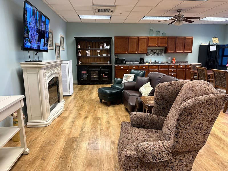A Tender Touch Senior Living Llc - Assisted Living in Beaumont, CA photo 2