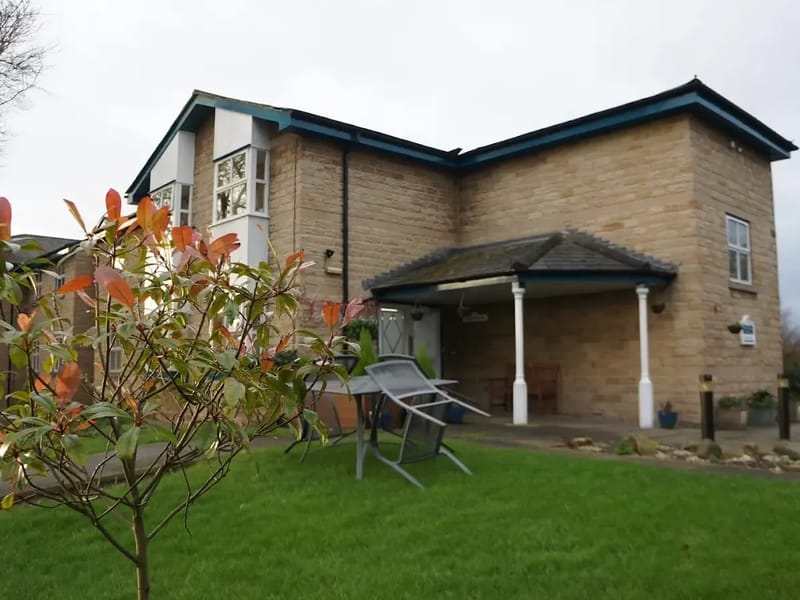 Astley Grange - Nursing Home in Huddersfield, England photo 2