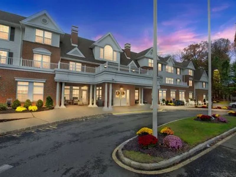 Brighton Gardens of Saddle River - Assisted Living in Upper Saddle River, NJ photo 2