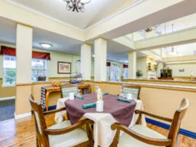 Cascade Place - Assisted Living in Enumclaw, WA photo 3