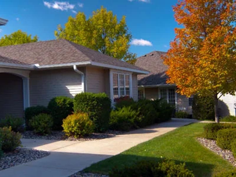 Emerald Crest Of Burnsville - Assisted Living in Burnsville, MN photo 2