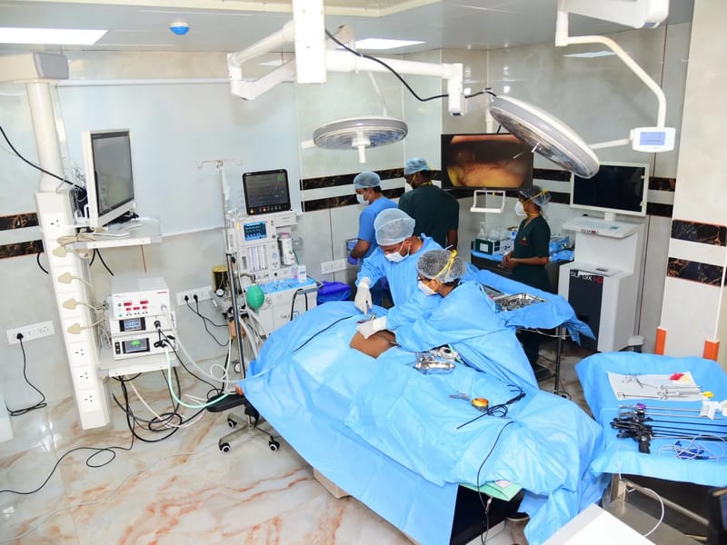 Ojha Ent Surgical And Research Complex - वृद्धाश्रम in Rohtak, Haryana photo 1