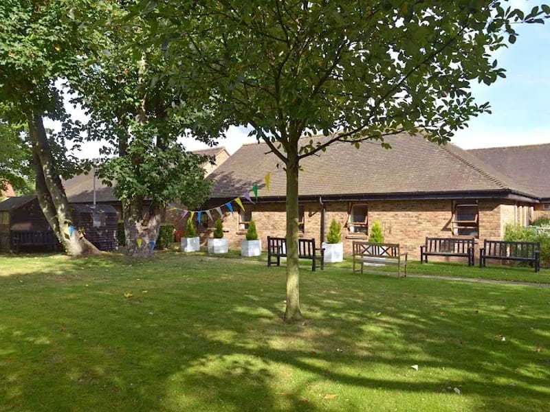 Ashwood - Ware - Assisted Living in Ware, England photo 2