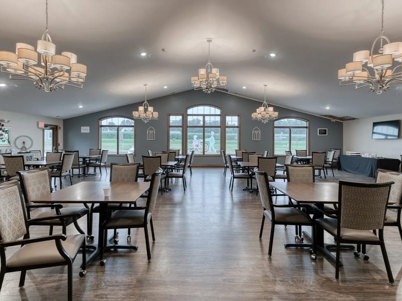 Cedarhurst Of Jacksonville - Assisted Living in Jacksonville, IL photo 3