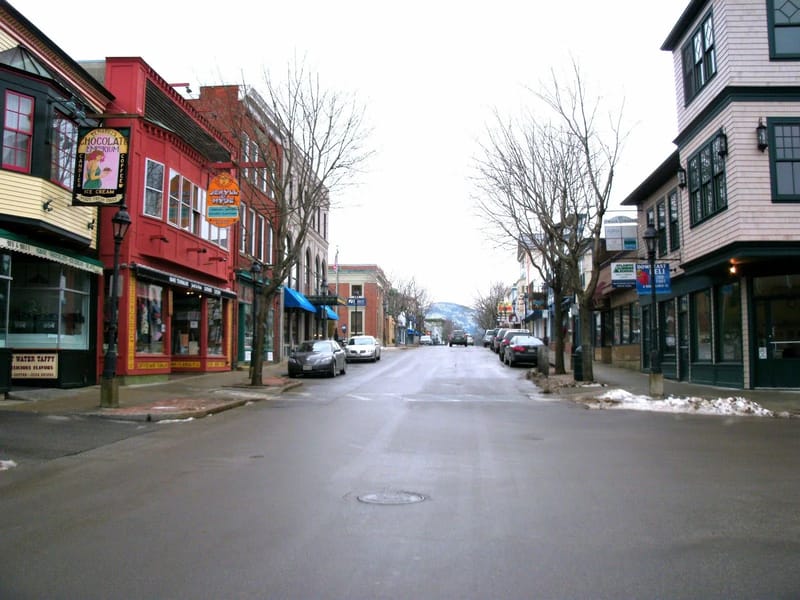 17 Champlain Ave - Assisted Living in Lewiston, ME photo 3