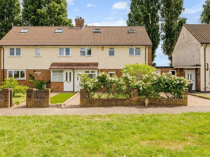 Gibralter Crescent - Assisted Living in Epsom, England photo 1