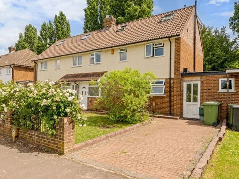 Gibralter Crescent - Assisted Living in Epsom, England photo 3