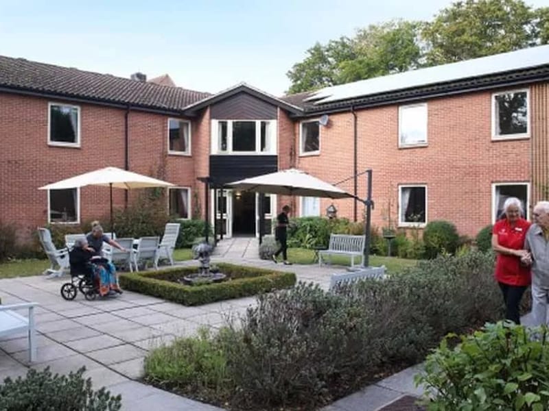 Oakwood House Care Home in Norwich, England photo 1