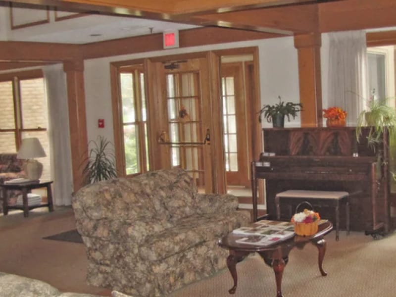 Advanced Home Care Senior Living Llc - Assisted Living in Northridge, CA photo 3